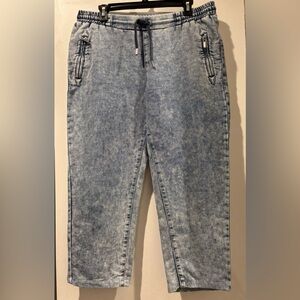 William Rast women’s acid wash capris size XL NWOT